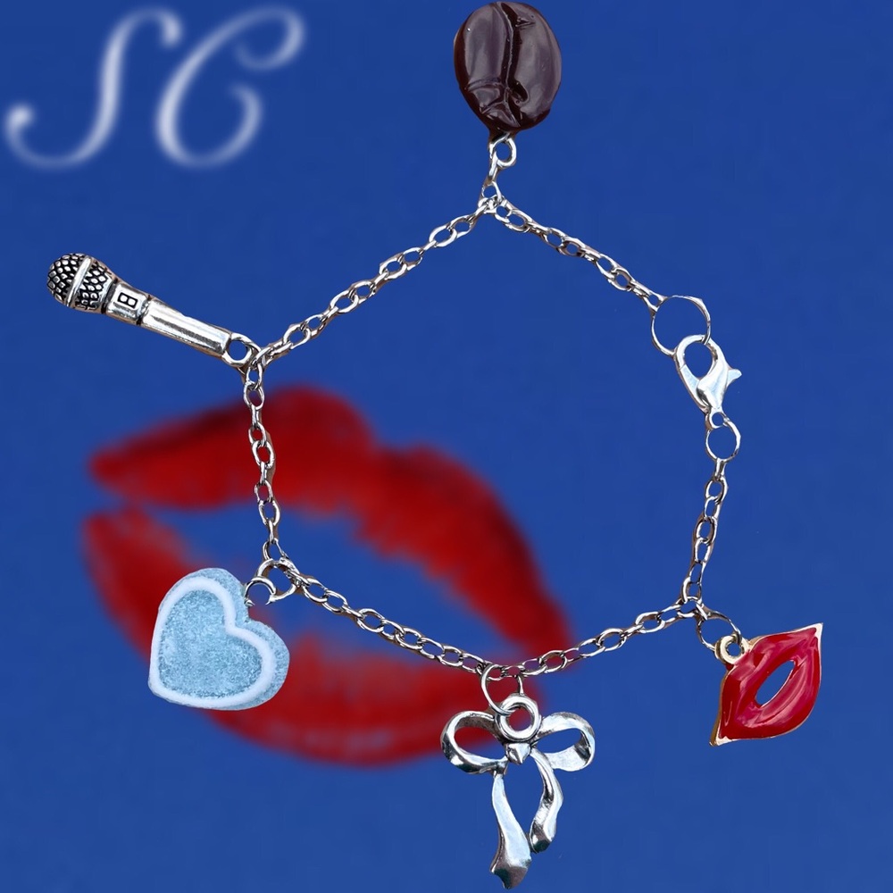 SHORT N SWEET CHARM BRACELET